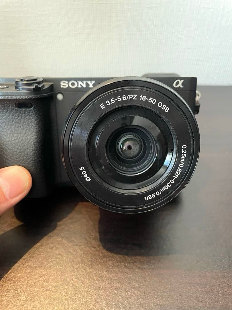 SONY α6400ダブルズームレンズキット（ブラック）ILCE6400Y
