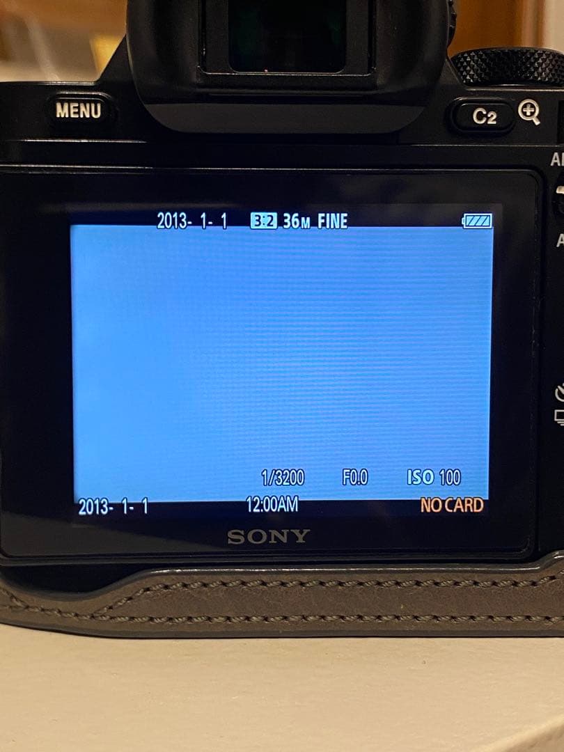 SONY α7R フルサイズ　ミラーレスカメラボディ　シャッター回数7200