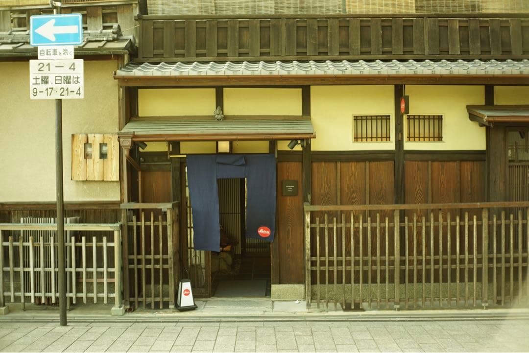 SONY α7R フルサイズ　ミラーレスカメラボディ　シャッター回数7200