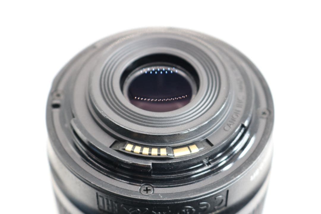 新品級ですが１つチリ 【Canon EF-S 55-250mm IS STM】