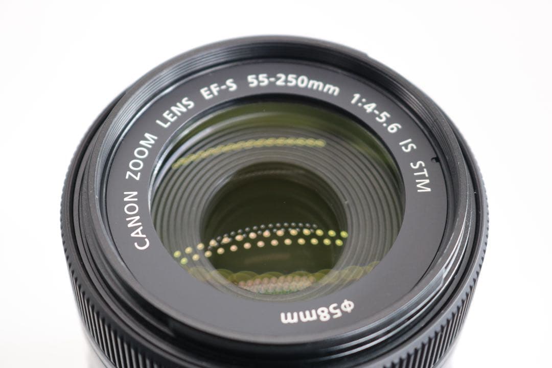 新品級ですが１つチリ 【Canon EF-S 55-250mm IS STM】