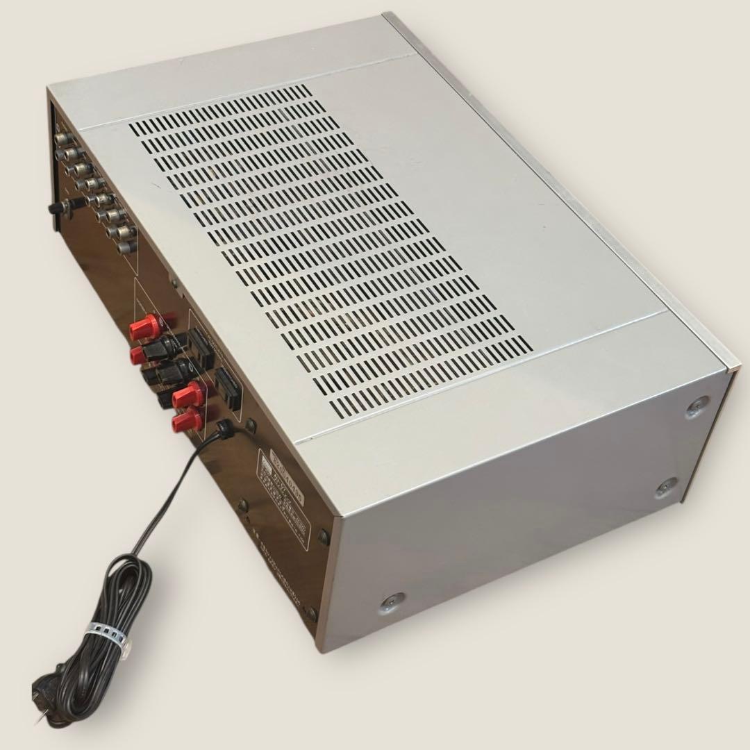 ジャンク品 SANSUI AU-D7プリメインアンプ シルバー サンスイ