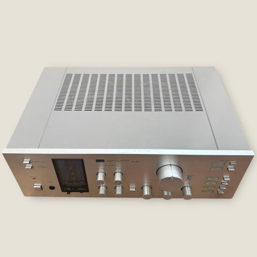 ジャンク品 SANSUI AU-D7プリメインアンプ シルバー サンスイ
