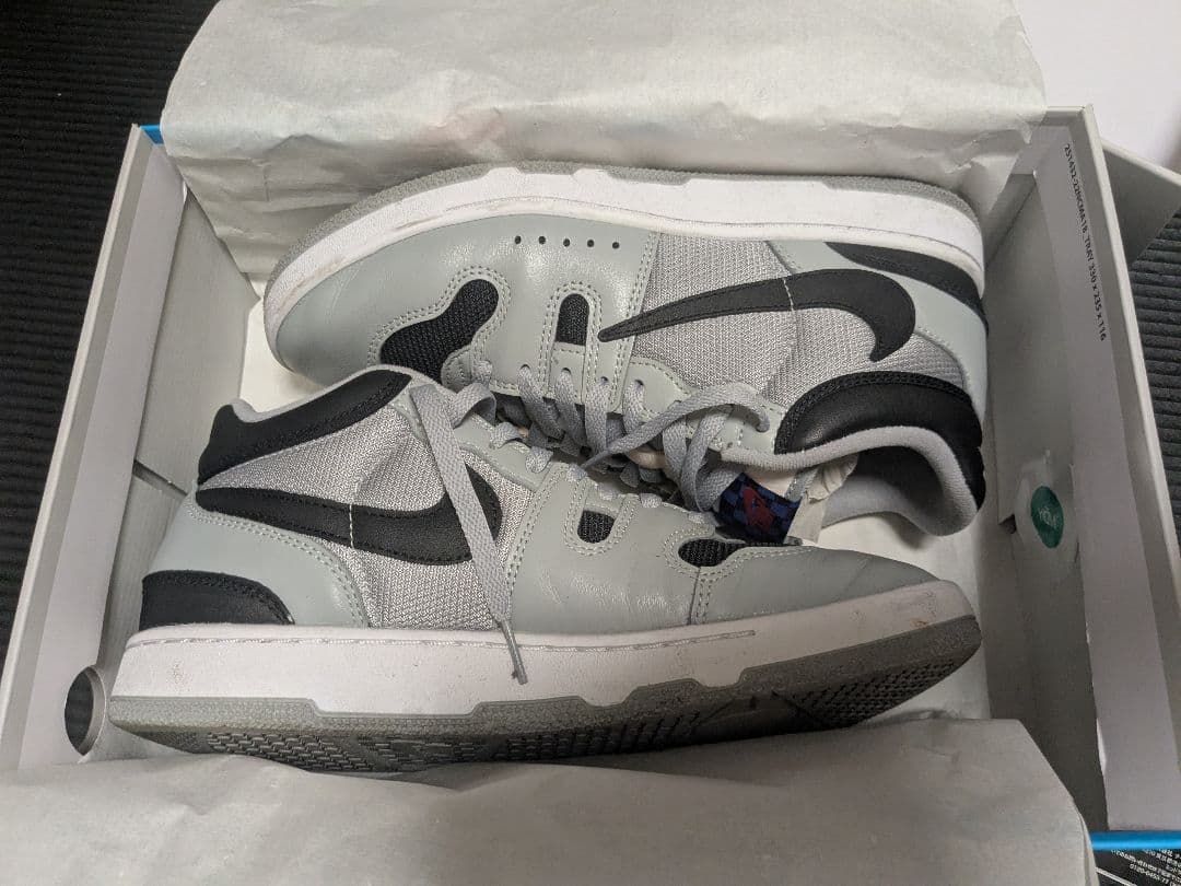 ナイキ　アタック×トラヴィススコット27.5cm