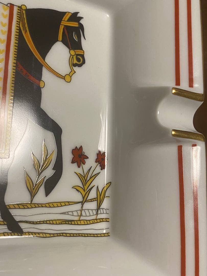 HERMES 陶器製馬柄アッシュトレイ