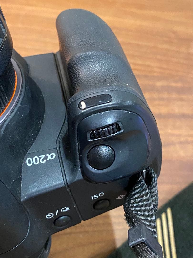 SONY α200 CCDデジタル一眼 タムロン　広角望遠18-200 動作品