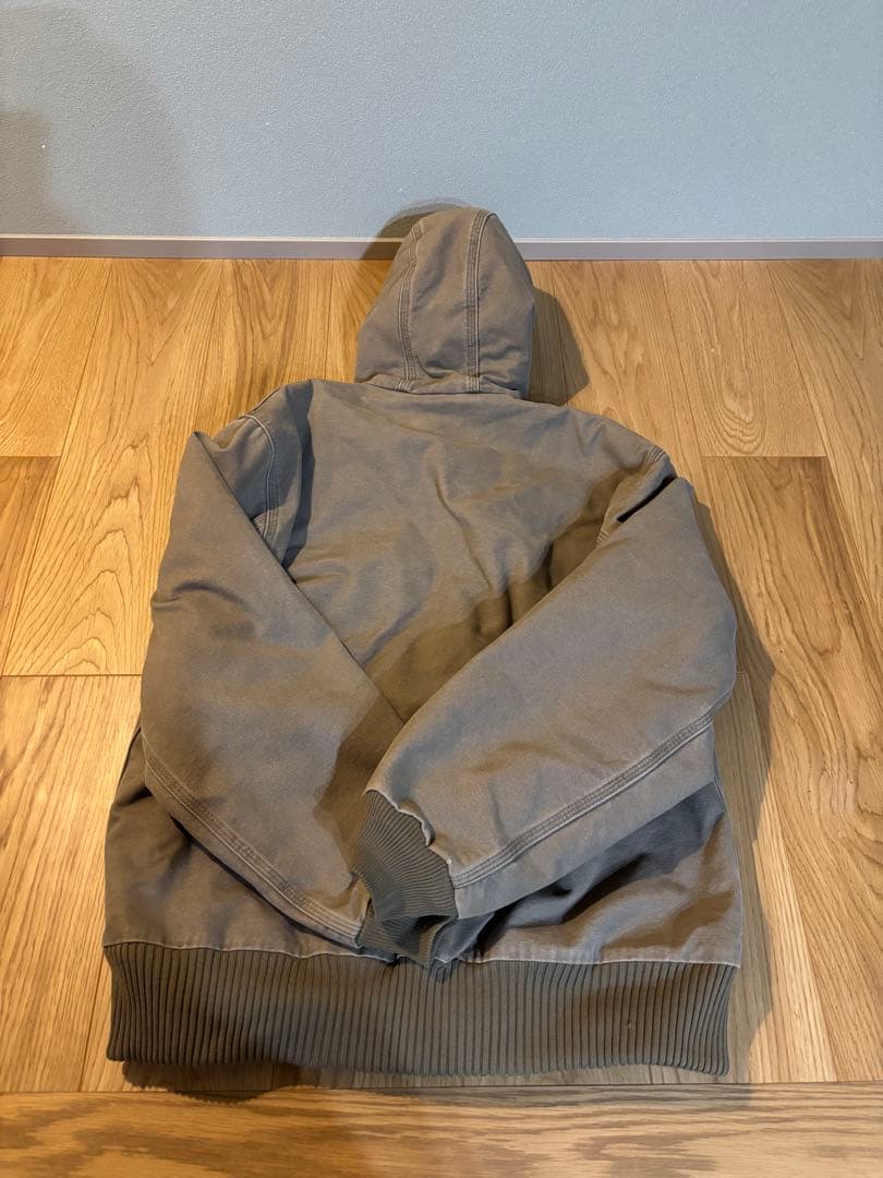 carhartt アクティブジャケット　M