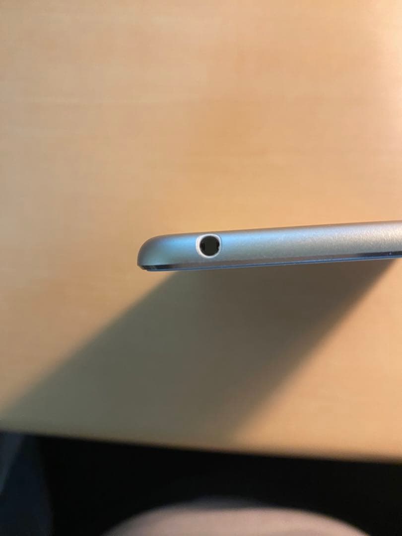 iPad mini4 WiFi 128GBゴールド