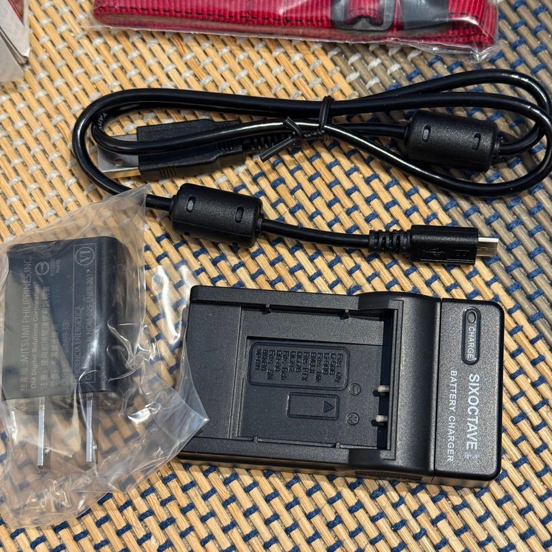 OLYMPUS Tough TG-6 レッド 本体と付属品