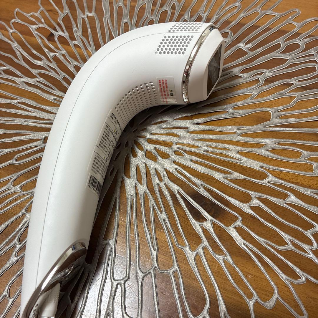 【美品】定価68000円STELLABEAUTE 脱毛器＆美顔器