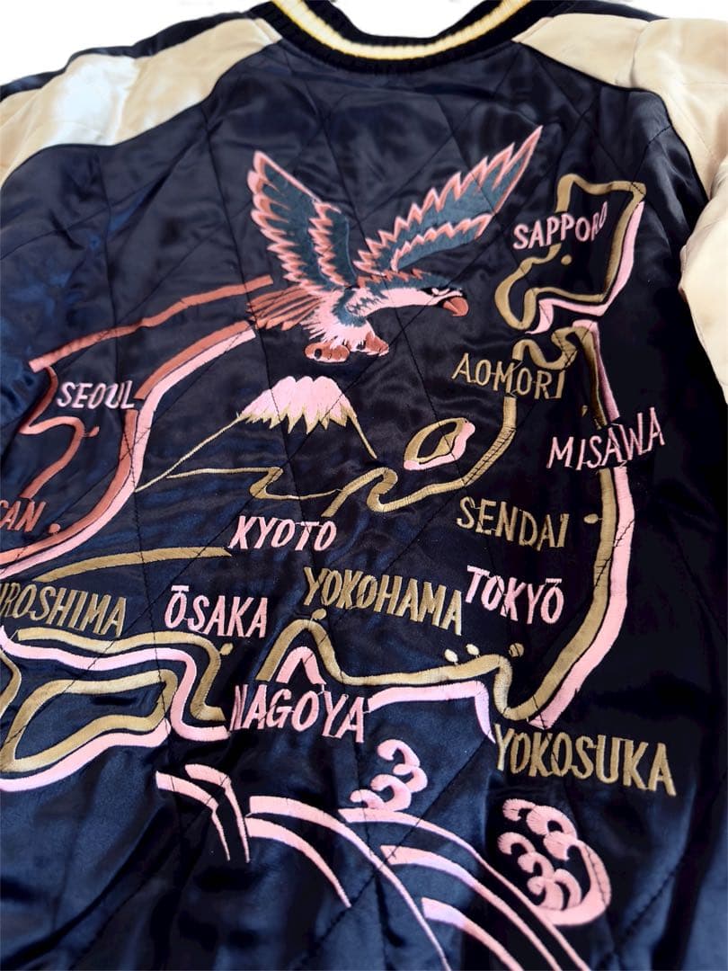 ❗️本日限定値下げ❗️虎と鷹刺繍 赤金 スカジャン 100%シルク リバーシブル