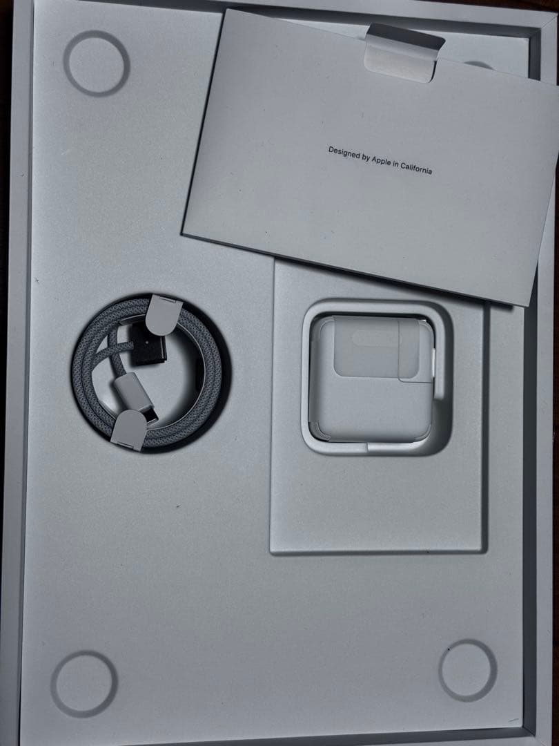 MacBook本体 MacBook Air 2022 M2 8GB 256GB