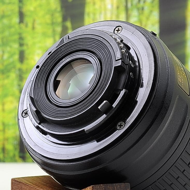 ショット数8005枚！WiFi機能付☆Nikon D5300☆初めての一眼レフに