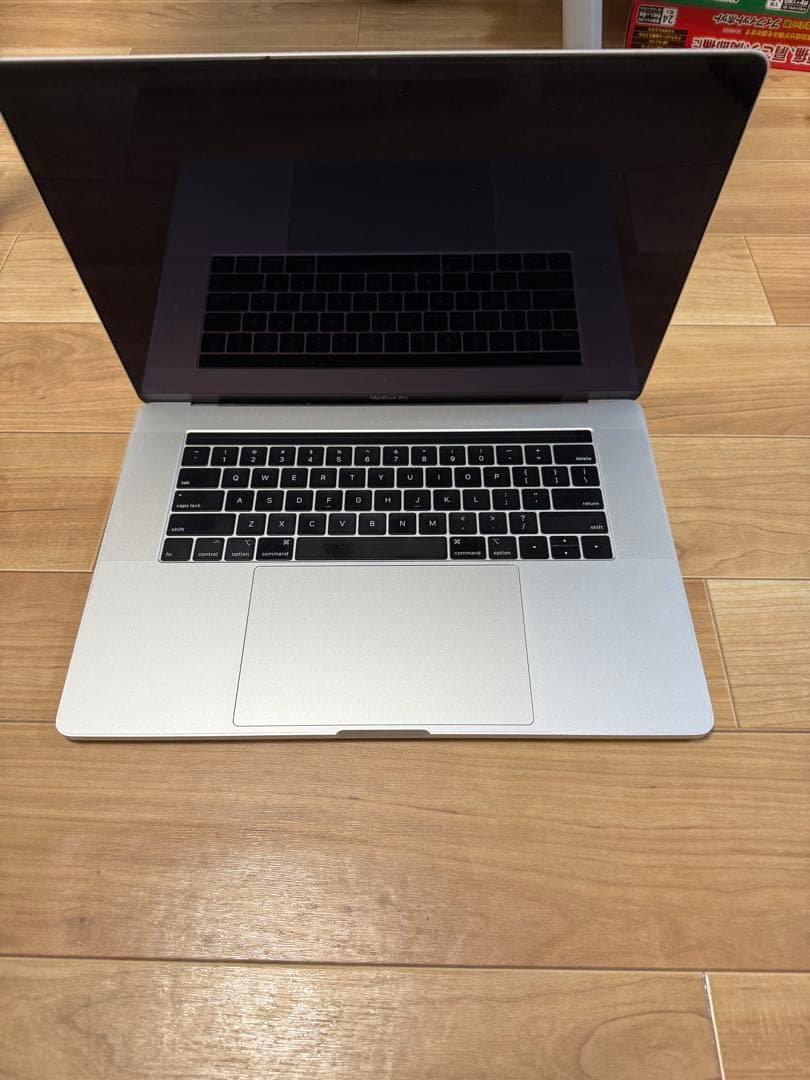 MacBook Pro 2019 A1990 15インチ