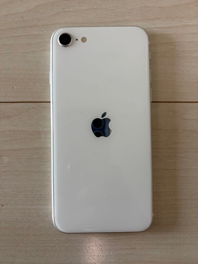 Apple iPhone SE（第2世代）ホワイト 本体