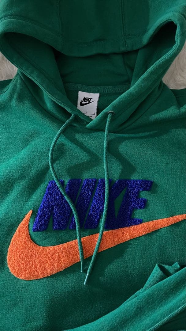 Nike フード付きスウェット グリーン