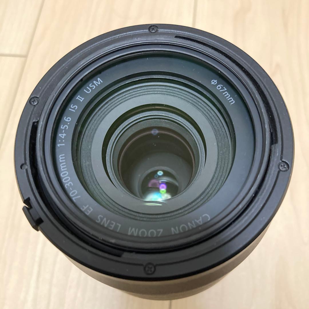【フード付き】CANON EF70-300mm F4-5.6 IS II USM