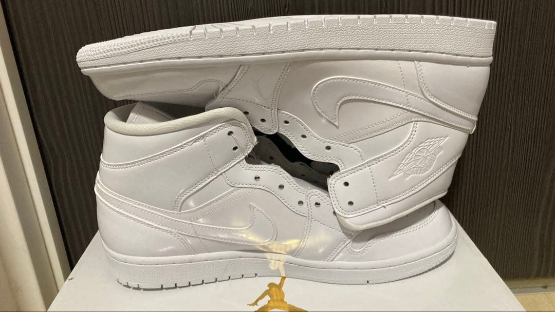 靴 WMNS NIKE AIR JORDAN 1 MID 28.5