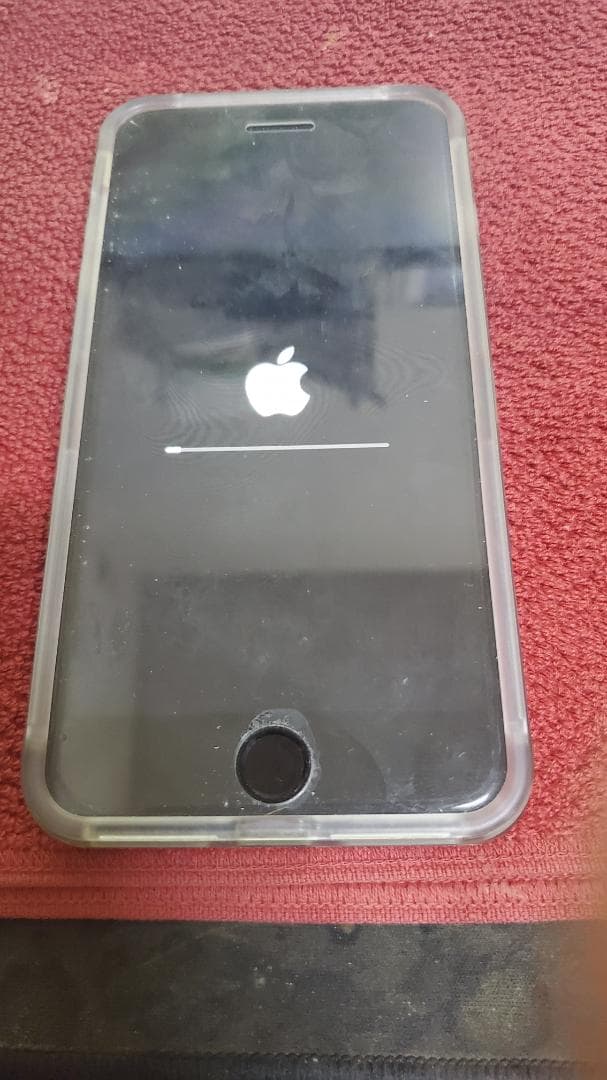 Apple iPhone 7 Plus 32GB ケース付き