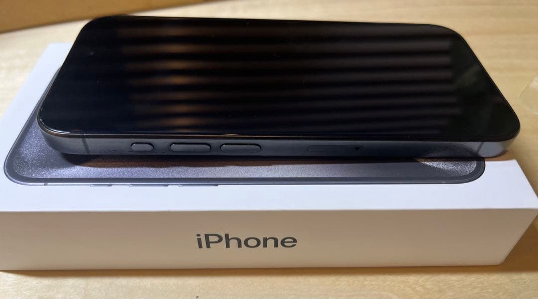 iPhone15 pro 128GB simフリー