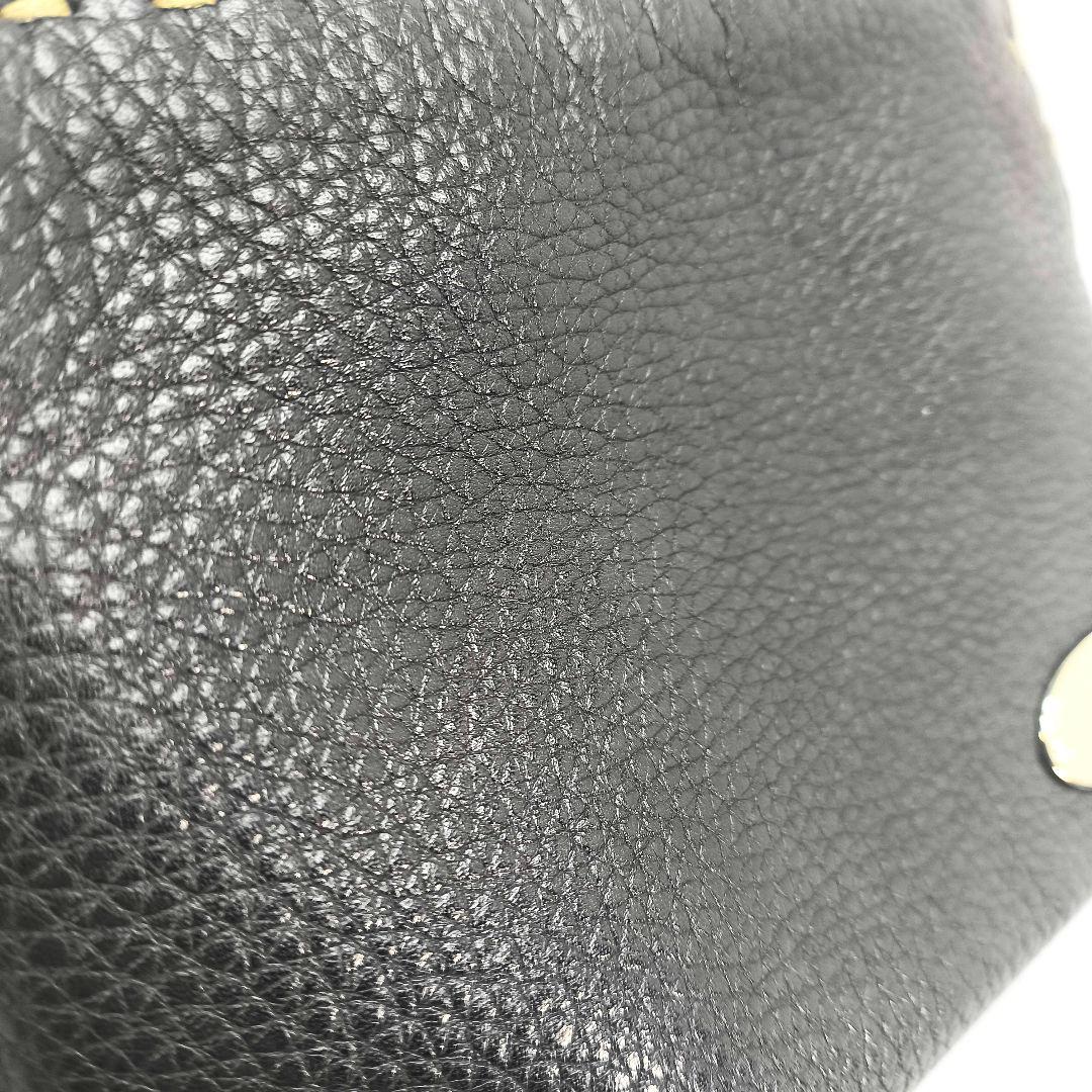 美品 フェンディ レザー ミニ ポーチ 化粧 クラッチバッグ セレリア