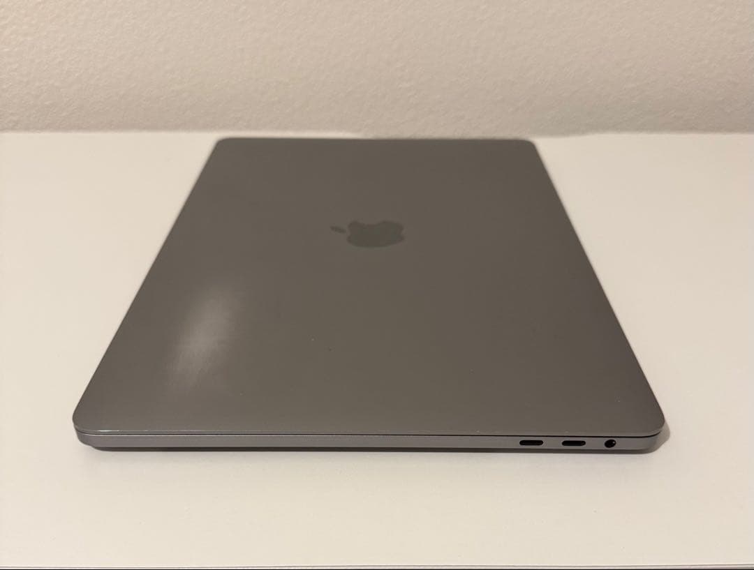 Macbook Pro 2019 13インチ 今年最新mac os