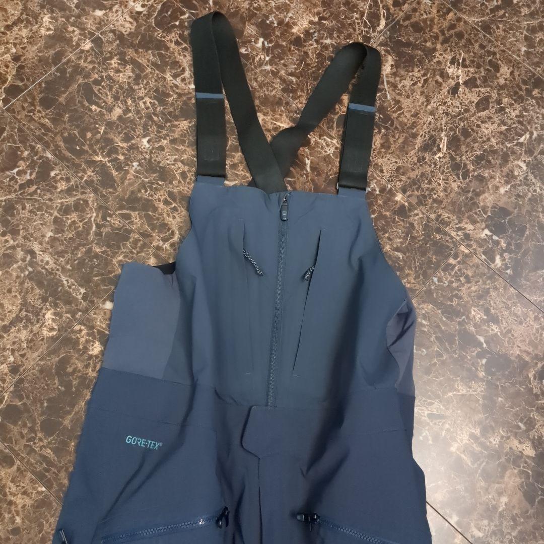 BURTON ak バートン ビブパンツ ゴアテックス Mサイズ 中古
