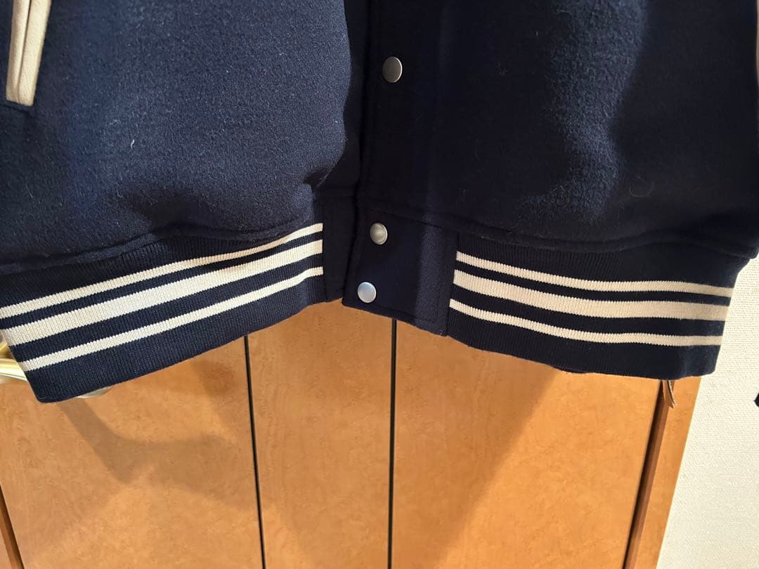 クレドナcredonaスタンダードルーズスタジャンネイビー