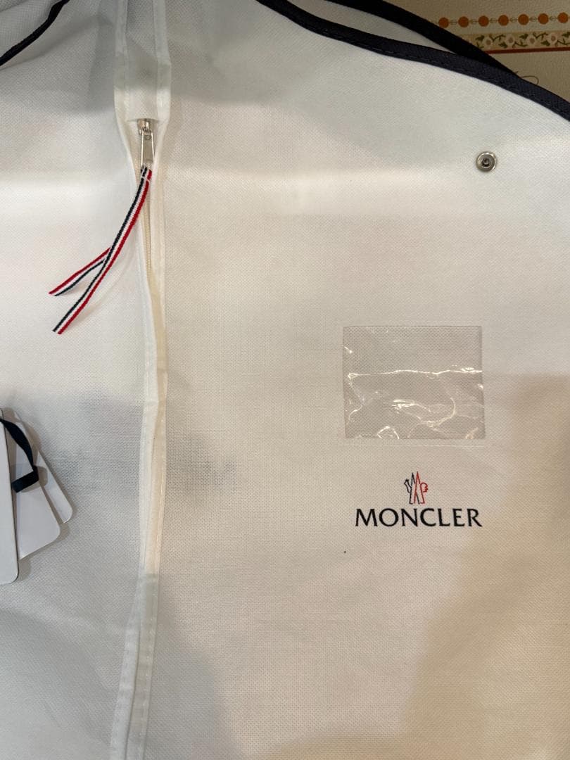 モンクレール Maireショートダウンジャケット