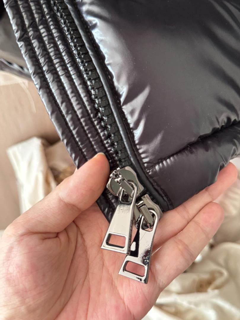 モンクレール Maireショートダウンジャケット