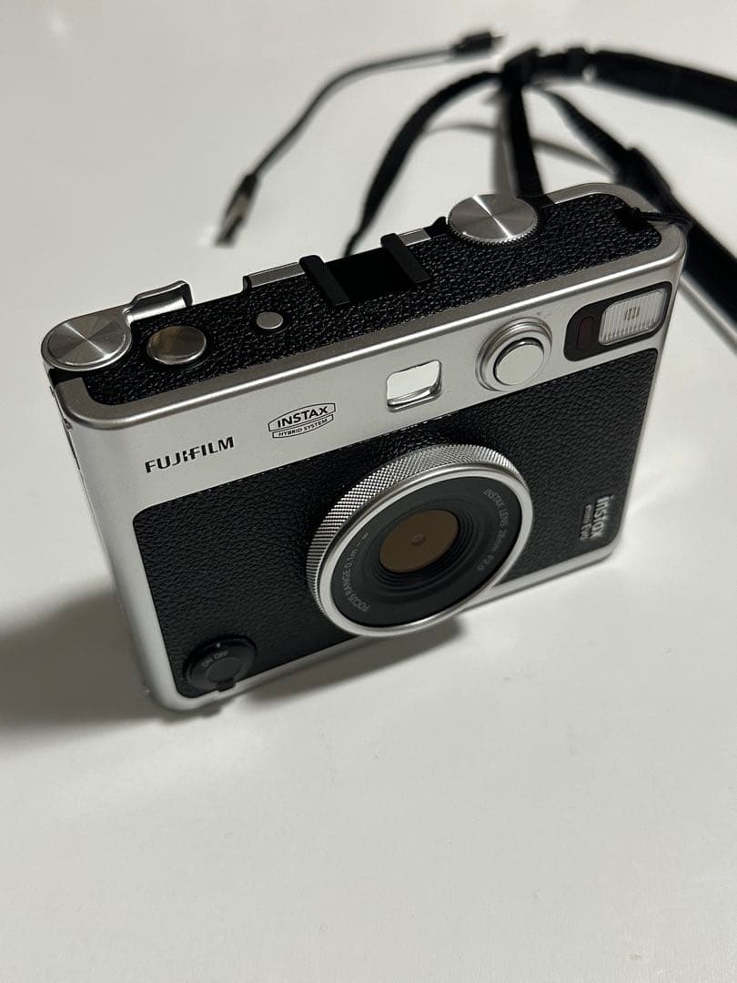 富士フィルム　instax Mini Evo ブラック　フィルム、ケース付