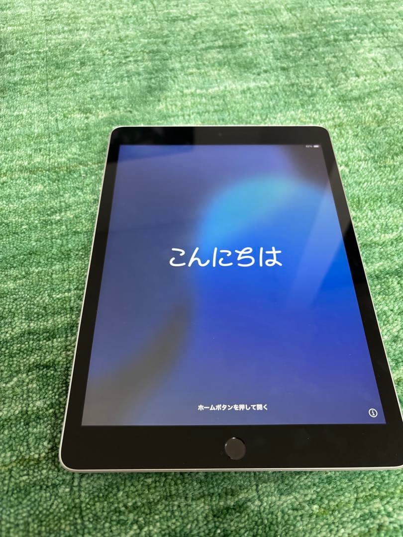 【本物】Apple iPad (第9世代) 64GB アップル　付属品あり