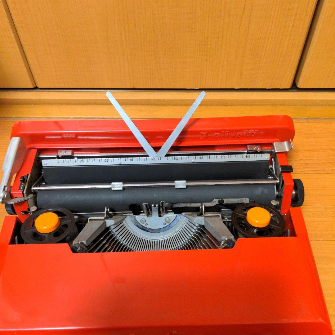 Olivetti valenetime　 タイプライター オリベッティ　b