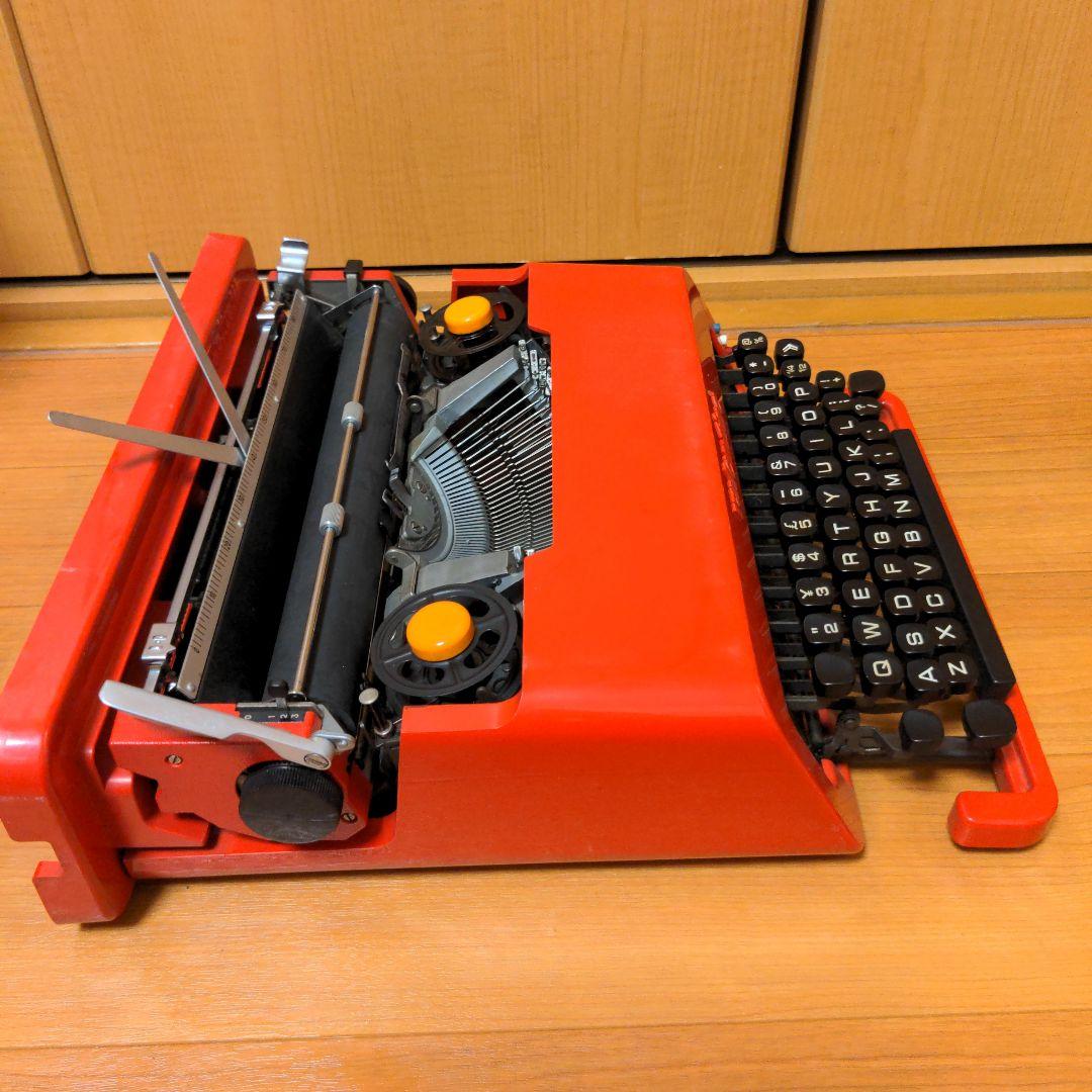 Olivetti valenetime　 タイプライター オリベッティ　b