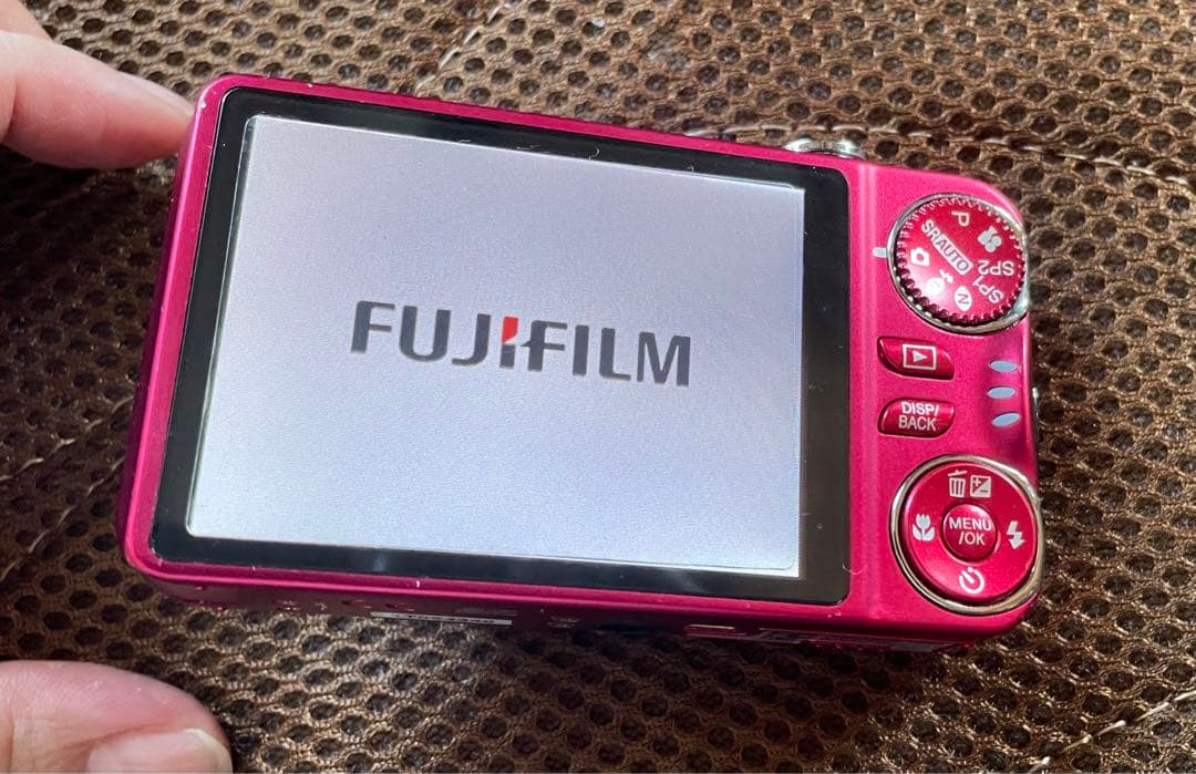 デジタルカメラ　フジフィルム　FINEPIX T300 レッド　動作確認済み