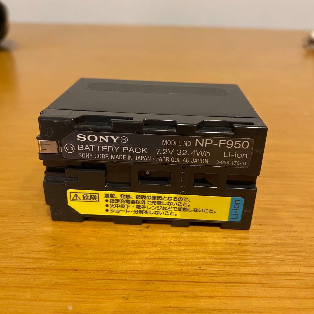 SONY Handycam ビデオカメラ CCD-TRV85