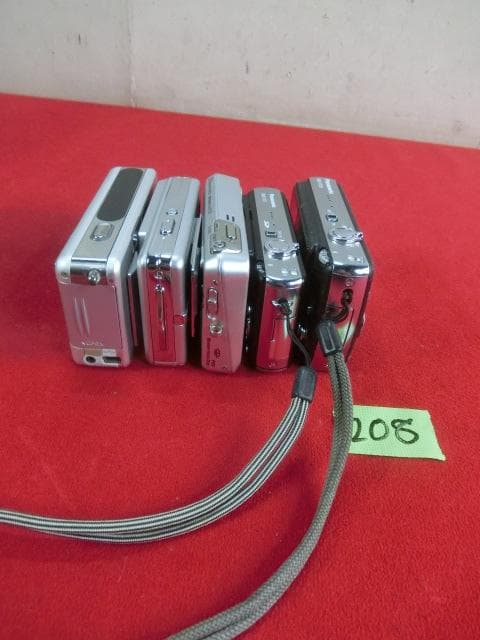 208：Panasonic 他～ コンパクトデジタルカメラ 5台　ジャンク