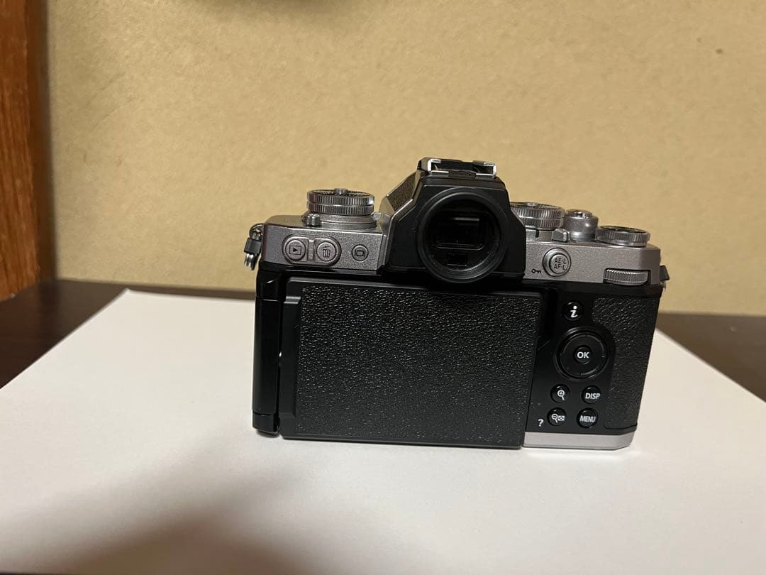 【12/20まで限定値下げ】ニコン Zfc レンズキット+レンズ