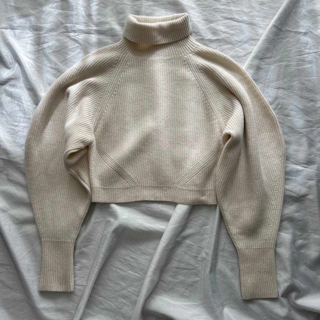 美品♡【Cygne】タートルニット コクーンスリーブ Rene クリーム 白