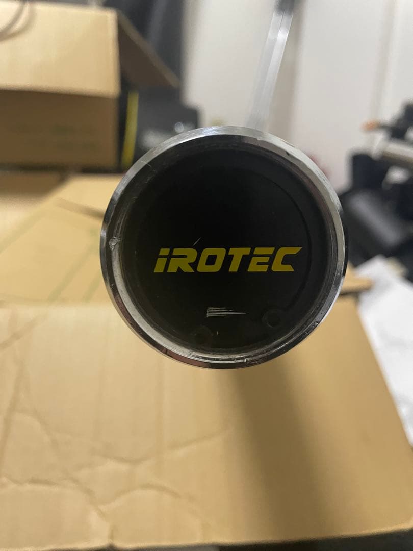 ※Minoru MotoyamaIROTECオリンピック用バーベルシャフト