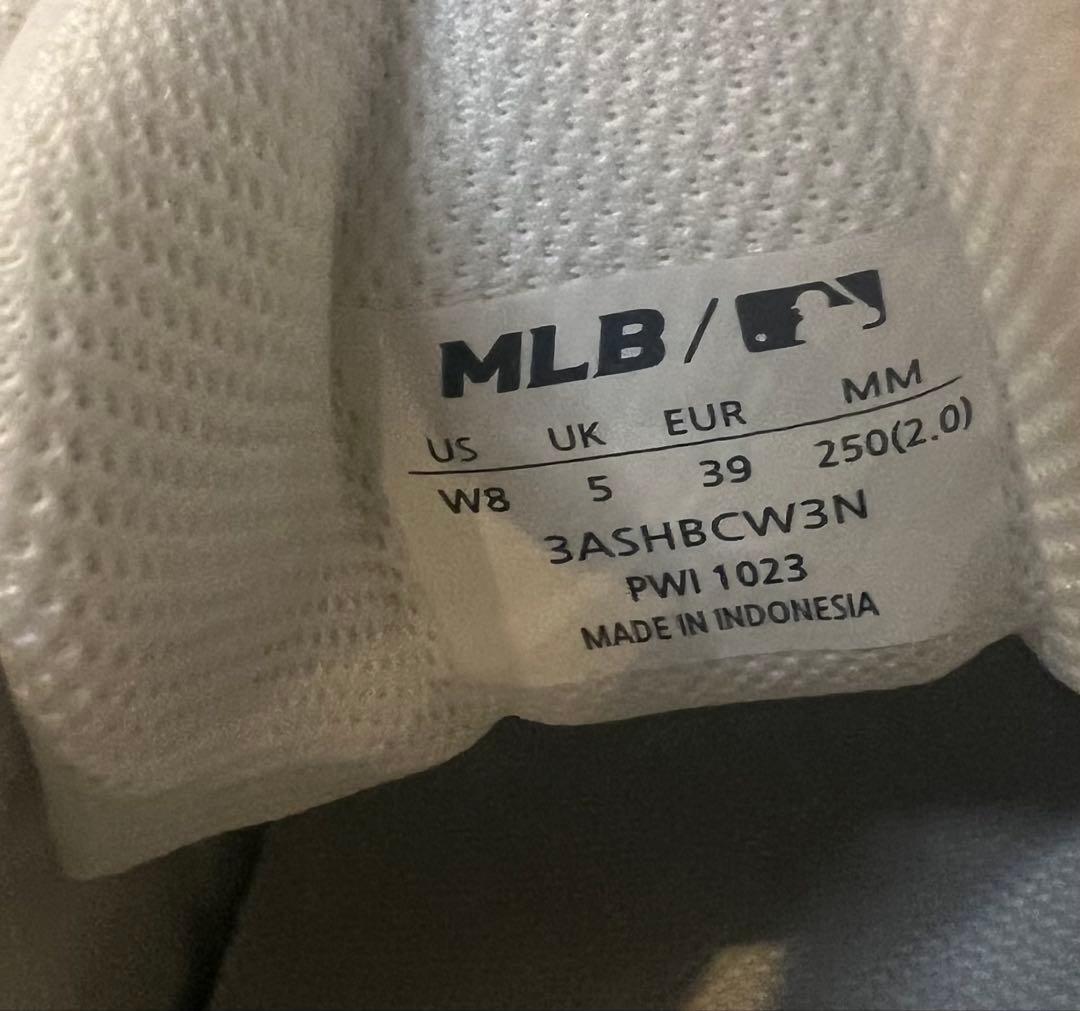 MLB LAドジャース トレーニングシューズ W8新品未使用品