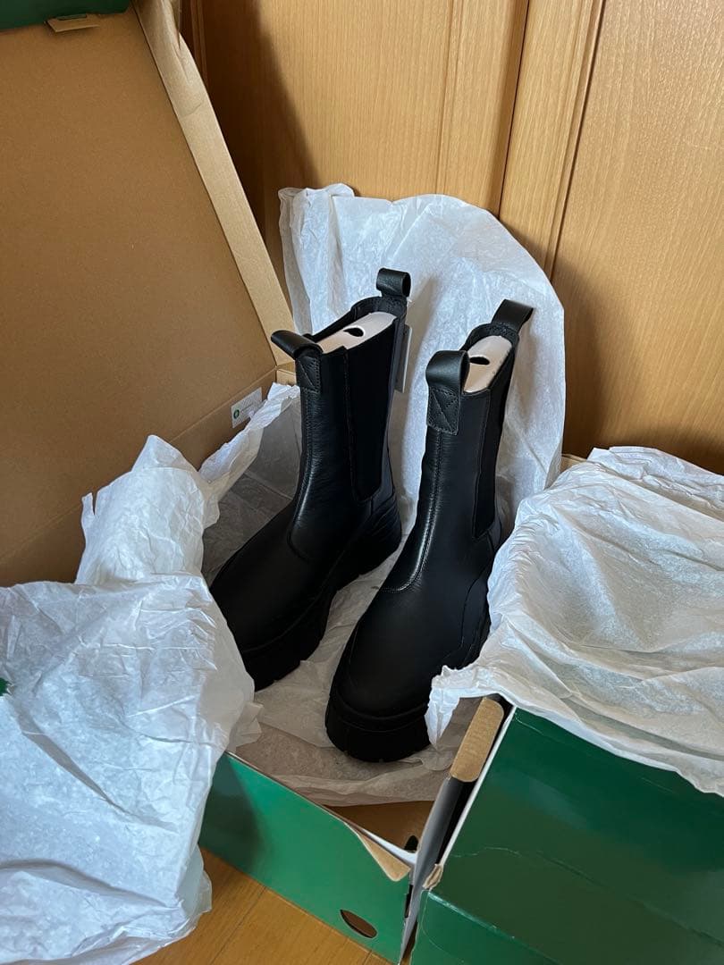 新品 PUMA SLY メイズ チェルシー スタック ブーツ 24cm