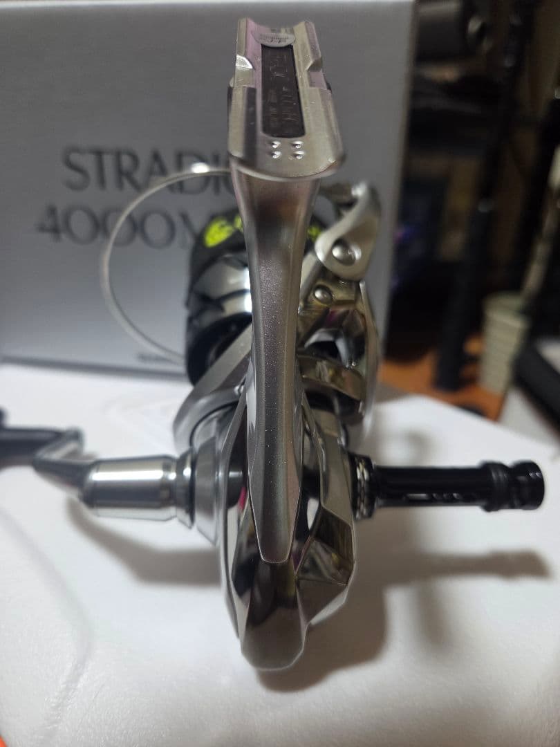 【使用回数１回のみ】23 STRADIC 4000MHG (超美品)