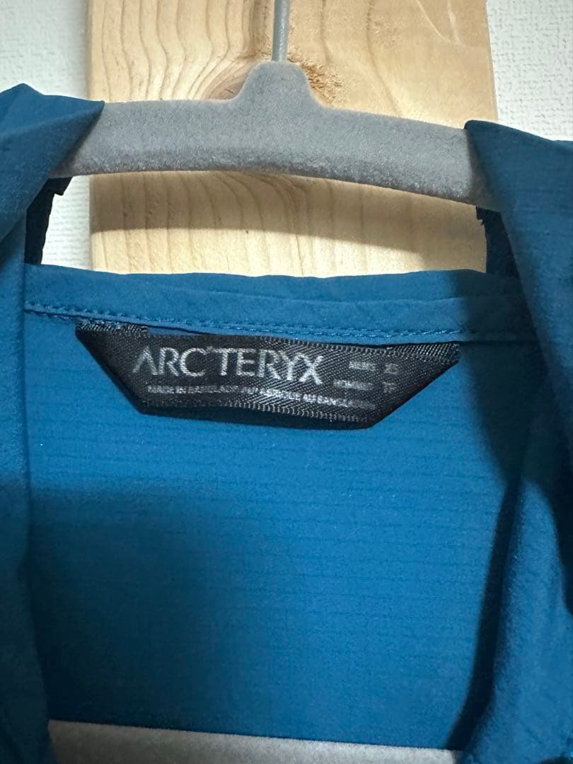 【レアカラー】Arc’teryx スコーミッシュフーディ　xs
