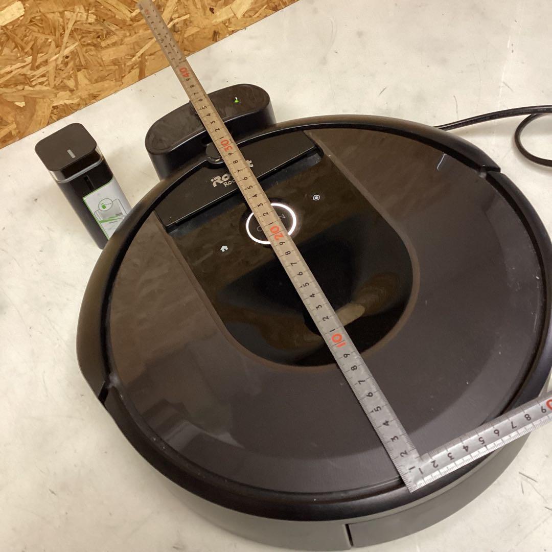 Roomba i7 ロボット掃除機 本体 黒　充電ドック付き　ルンバ　（K78）