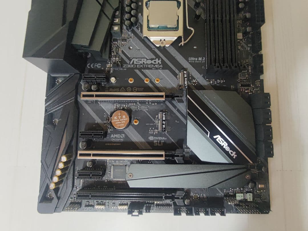 CPU CORE i5-9600K + Asrock Z390 EXTREME4