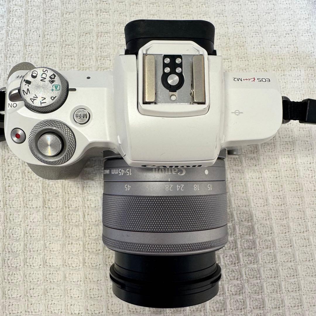 美品EOSKiss M2 EF-M15-45 IS STMレンズキット ホワイト