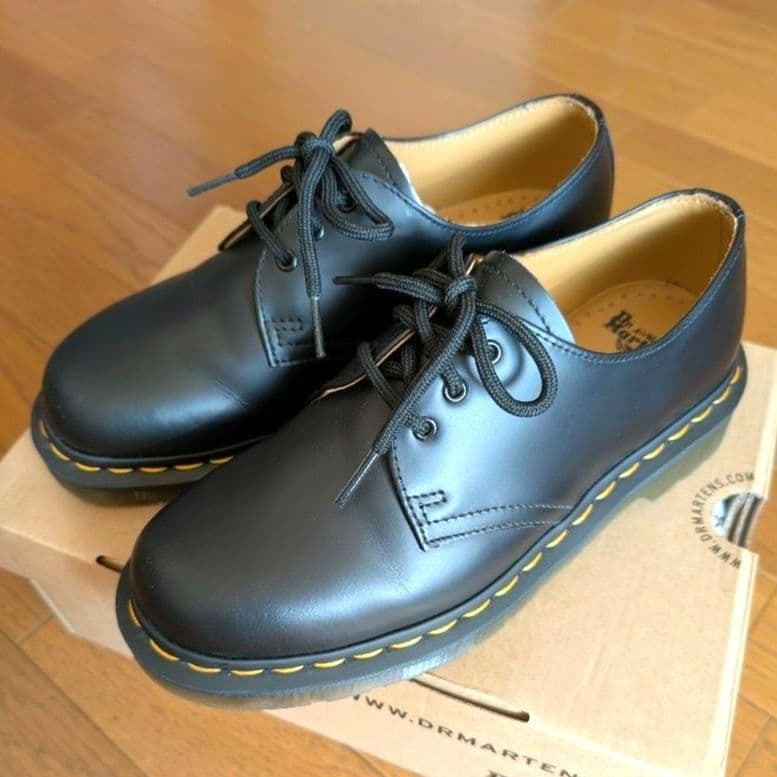 匿名配送 ドクターマーチン 1461 3ホール UK5 24.0cm