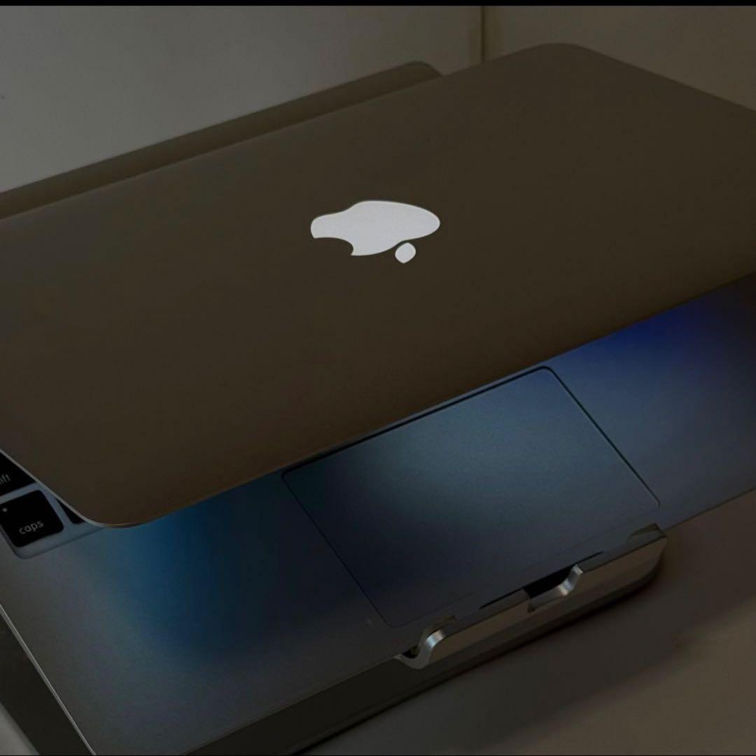 【薄型軽量】MacBook Air 11㌅i5/8GB/128GB 互換オフィス