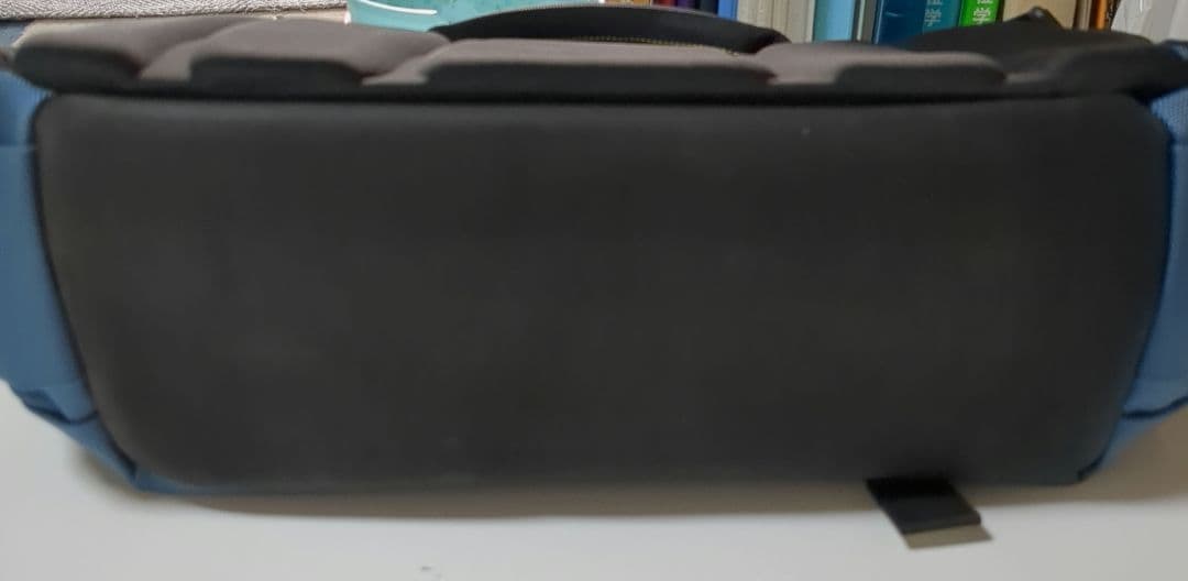 メッセンジャーバッグ　Timbuk2